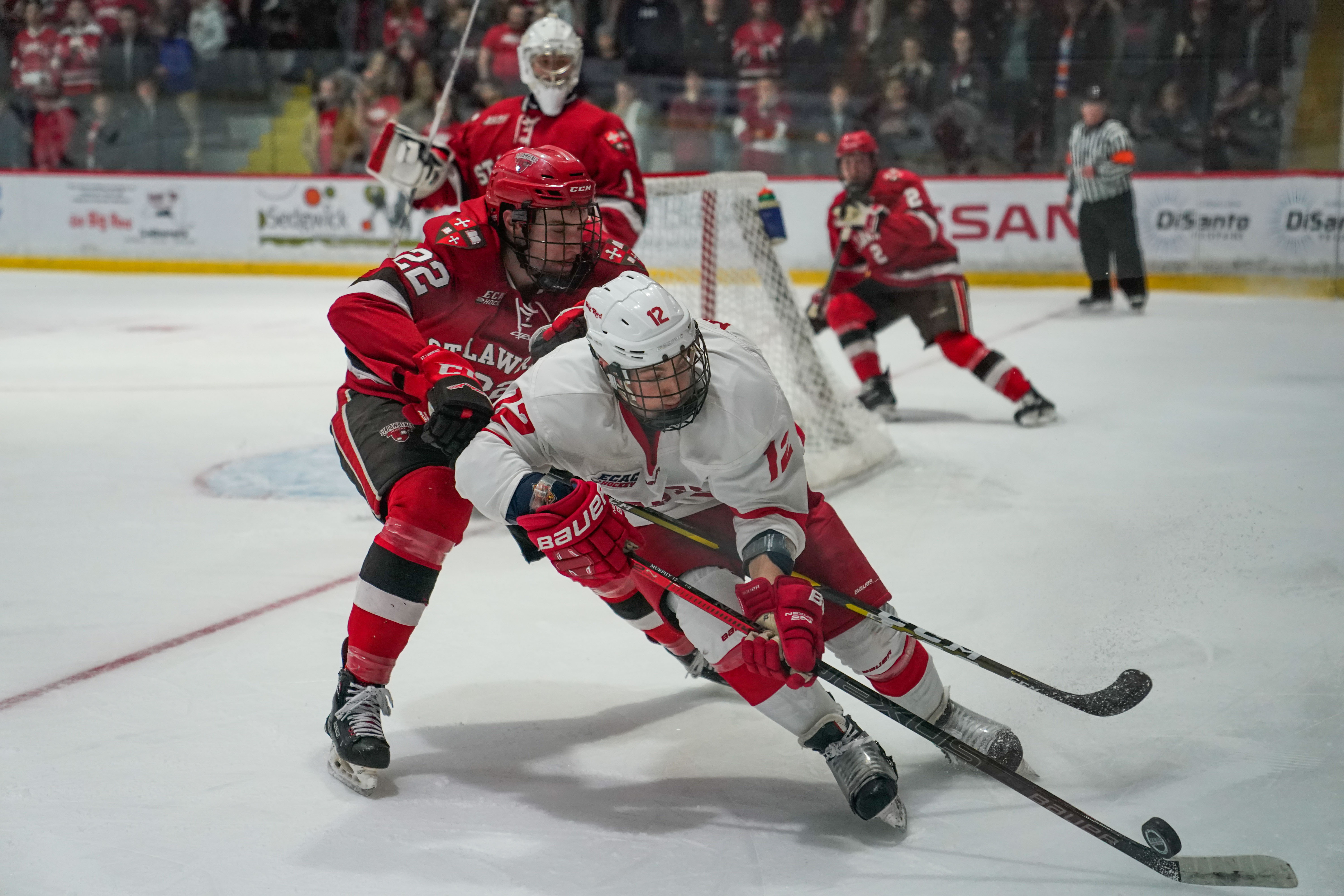 No. 11 Men’s Hockey Takes Down St. Lawrence, Clinches 1st-Round Playoff