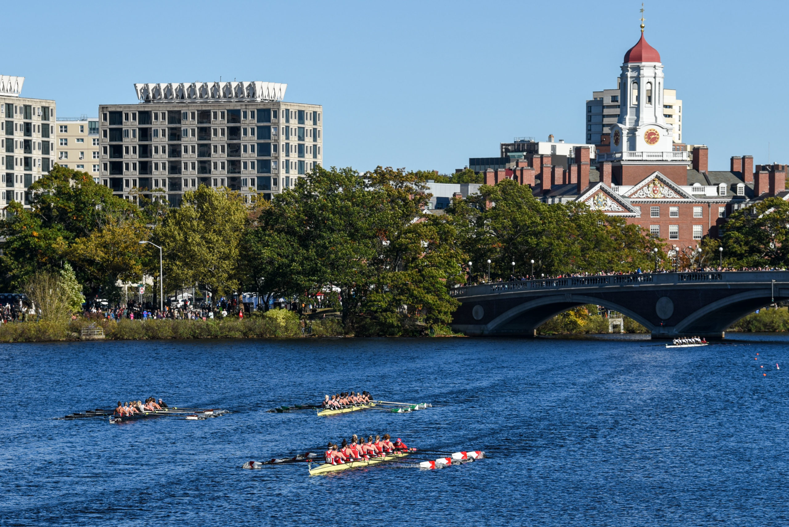 Freshmen Shine With 1stPlace Finish for Women’s Rowing at Head of the